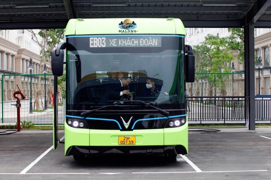 How To Get To Halong Bay? - Halong Private Car