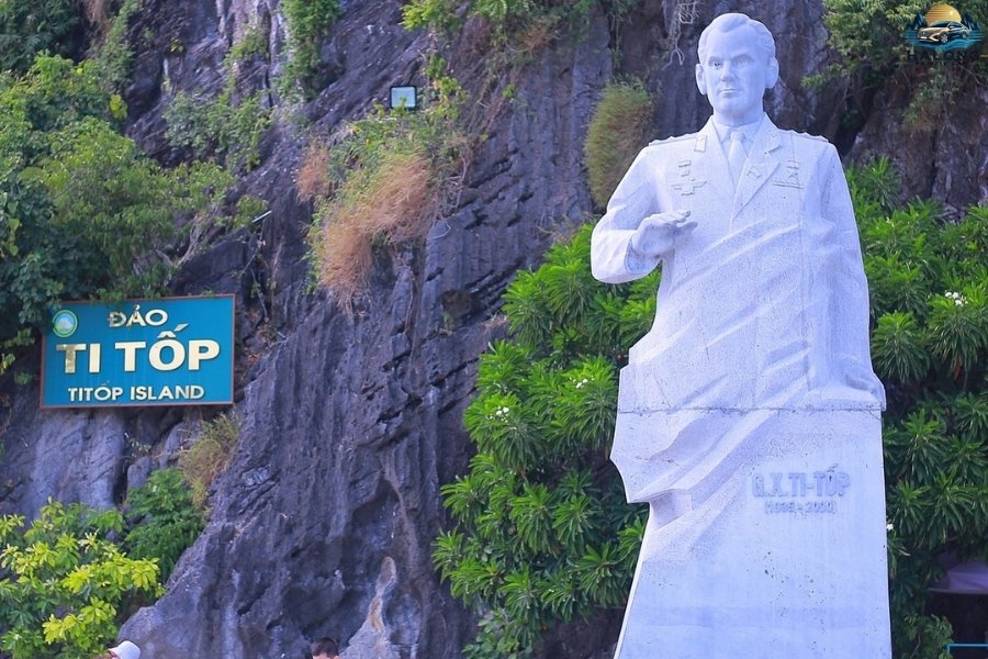 Titop Island - Halong Private Car