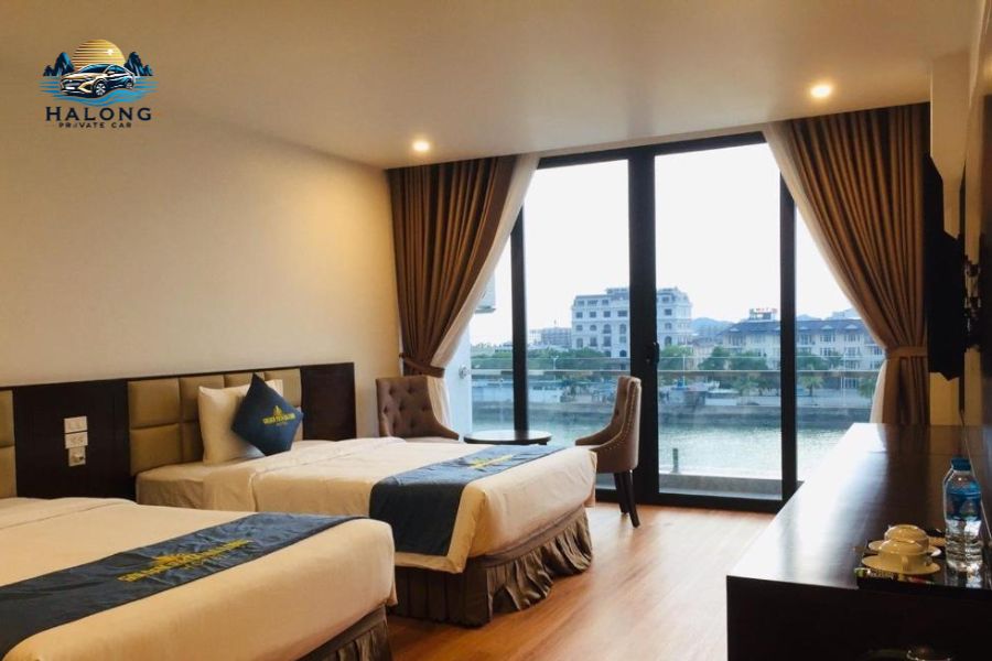 The Golden Palm Hotel - Halong Private Car