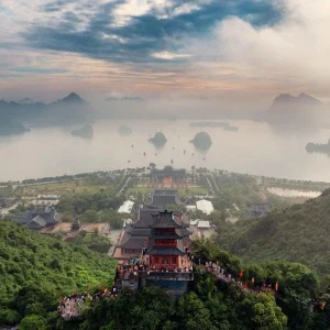 Private car Ninh Binh to Phong Nha - Halong Private Car