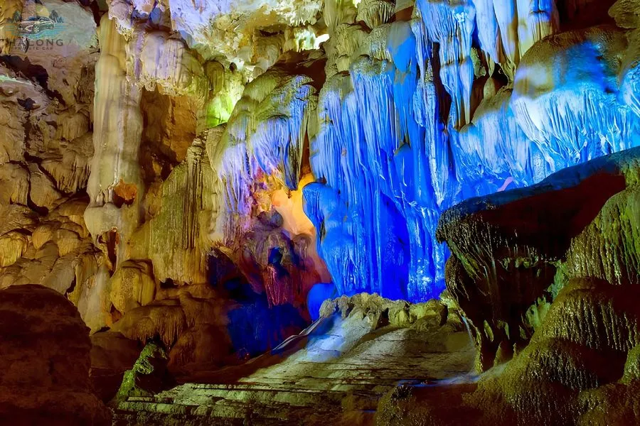 Dau Go Cave - Halong Private Car
