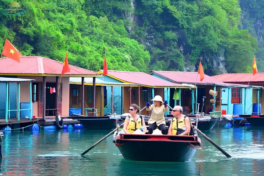 Floating Villages - Halong Private Car